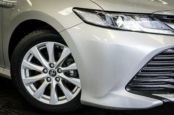 2019 Toyota Camry Hybrid Ascent image 2