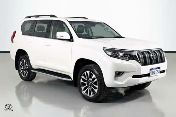 2023 Toyota Prado VX image 1