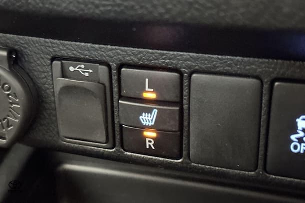 2019 Toyota Hilux Rugged X image 35