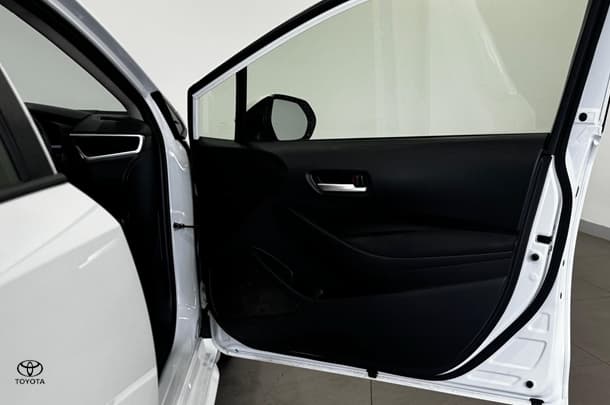2022 Toyota Corolla Sedan Hybrid Ascent Sport image 15