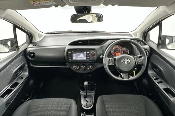 2019 Toyota Yaris Ascent image 2