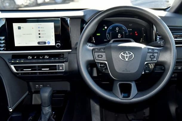 2024 Toyota Camry Hybrid Ascent image 7