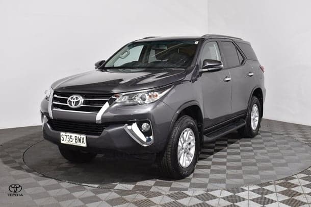 2018 Toyota Fortuner GXL image 13