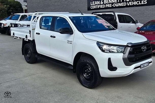2021 Toyota Hilux SR image 14