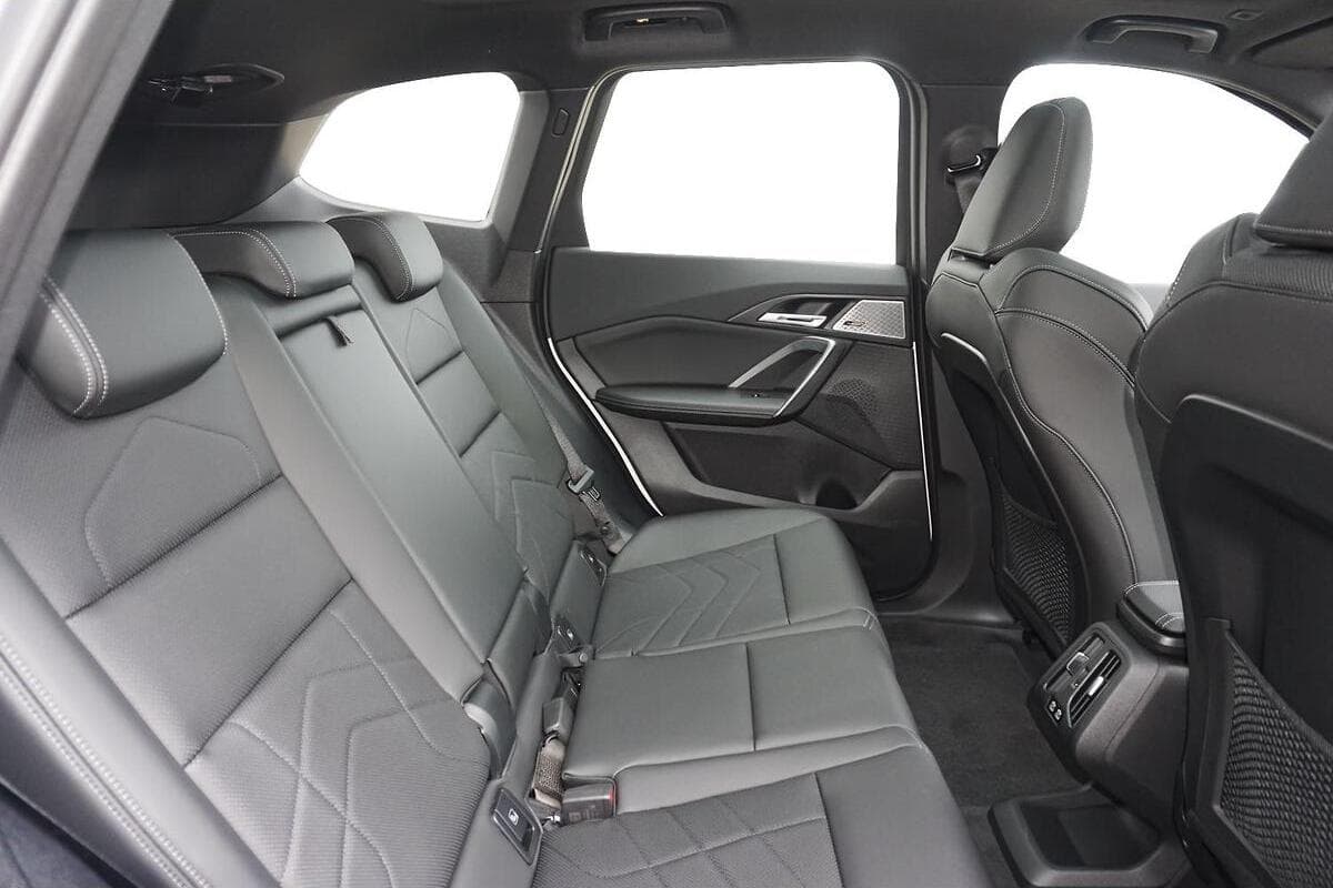 2025 BMW iX1 xDrive30 xLine U11 Auto AWD image 6