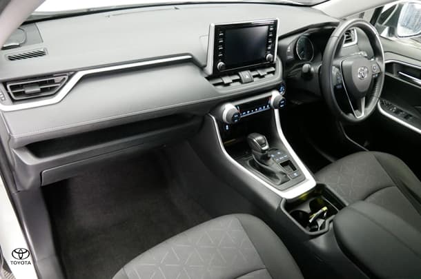 2020 Toyota RAV4 Hybrid GXL-2WD image 18