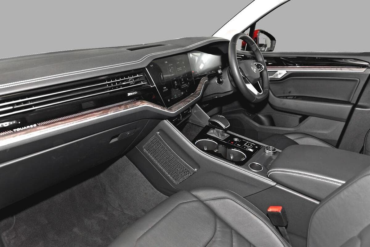 2024 Volkswagen Touareg 170TDI RC Auto 4MOTION MY24 image 7