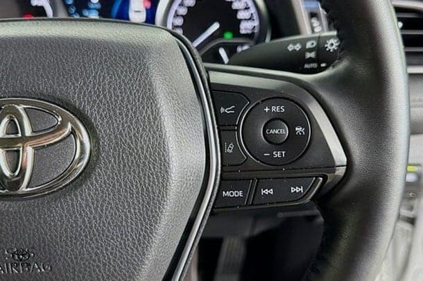 2021 Toyota Camry Hybrid Ascent Sport image 19