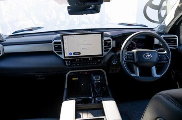 2023 Toyota Tundra Limited image 14