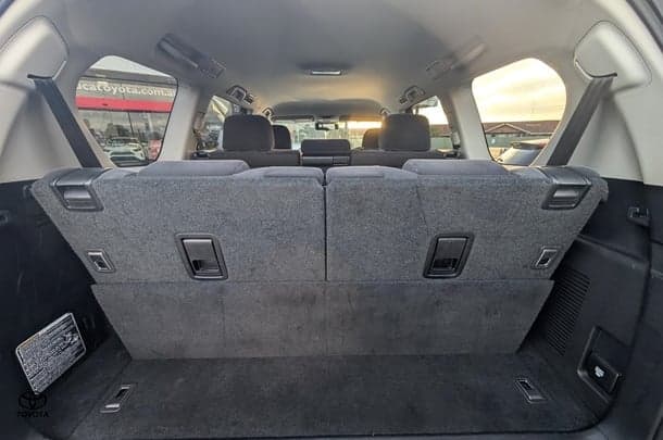 2021 Toyota Prado GXL image 26