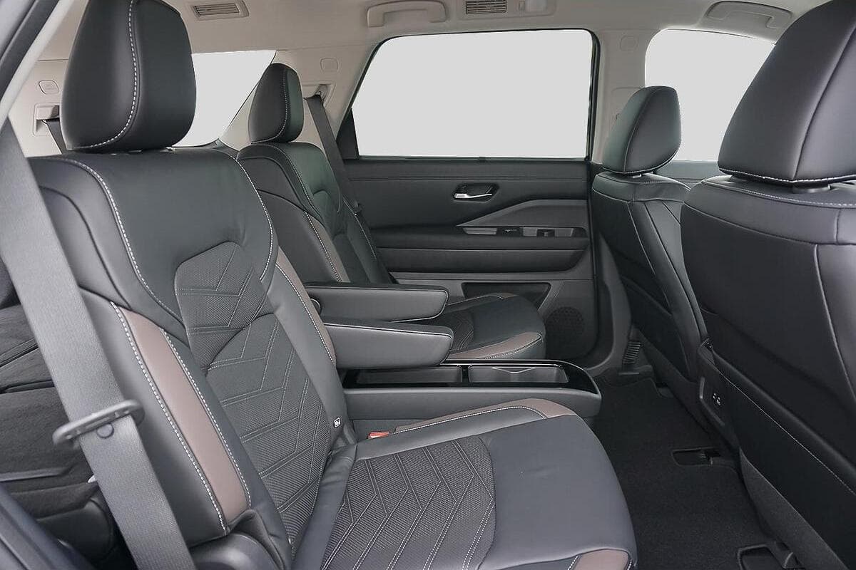 2025 Nissan Pathfinder Ti-L R53 Auto 4WD MY24 image 7