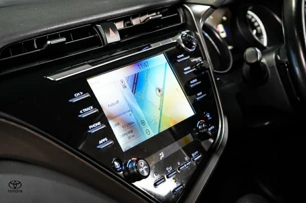 2019 Toyota Camry SX image 21