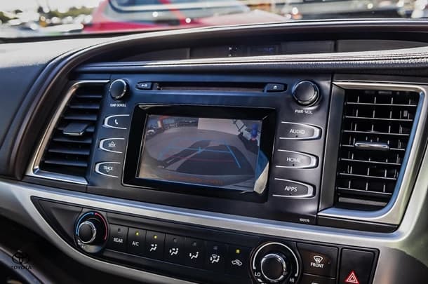 2015 Toyota KLUGER 4x2 GX image 24