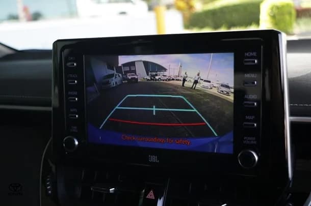 2022 Toyota Corolla Hatch Hybrid ZR image 15