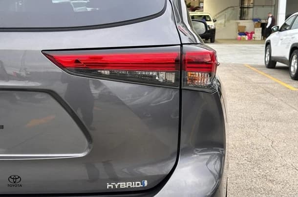 2023 Toyota Kluger Hybrid GX AWD image 6