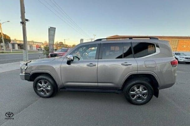 2022 Toyota Landcruiser Sahara image 6