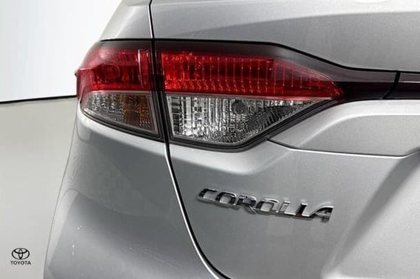 2023 Toyota Corolla Sedan Hybrid Ascent Sport image 8