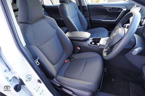 2019 Toyota RAV4 Hybrid GX AWD image 10