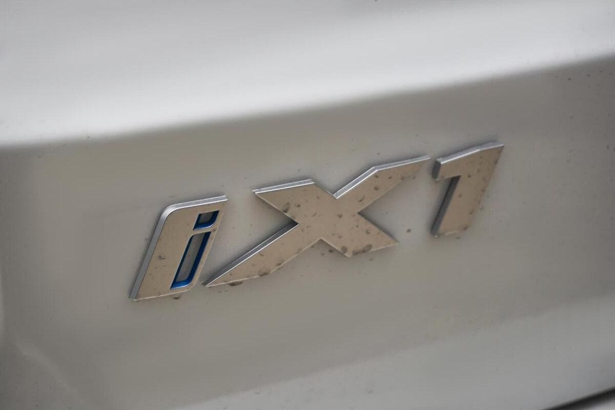 2025 BMW iX1 xDrive30 xLine U11 Auto AWD image 9