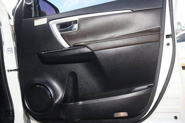 2015 Toyota Fortuner Crusade image 5