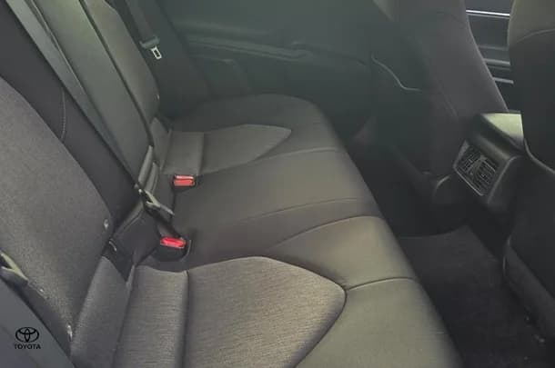 2021 Toyota Camry Hybrid Ascent Sport image 13