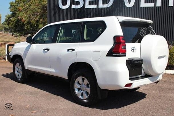 2018 Toyota Prado GX image 7