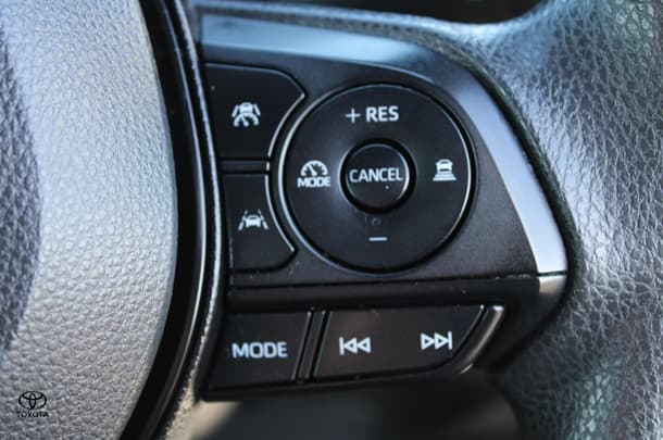 2023 Toyota Corolla Cross Petrol GX image 24