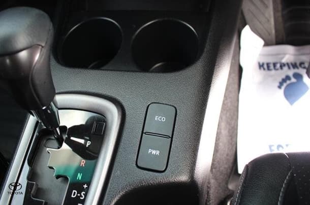 2023 Toyota Hilux GR-S image 20