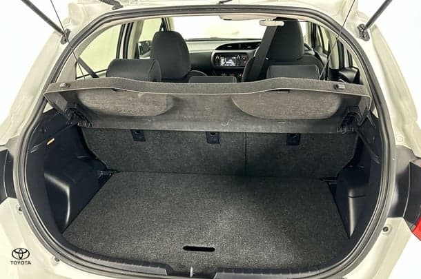 2019 Toyota Yaris Ascent image 28