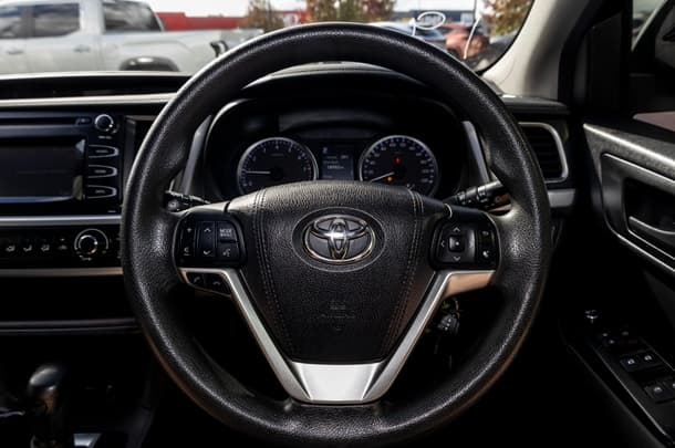 2017 Toyota KLUGER GX AWD image 11