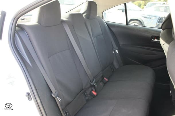 2021 Toyota Corolla Sedan Hybrid Ascent Sport image 17