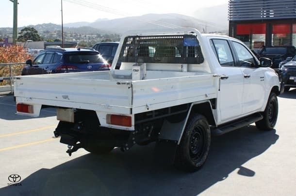 2021 Toyota Hilux SR image 9