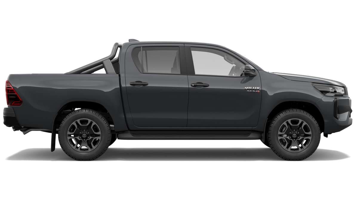 2025 Toyota Hilux 4x4 SR5 48V Double-Cab Pick-Up image 2