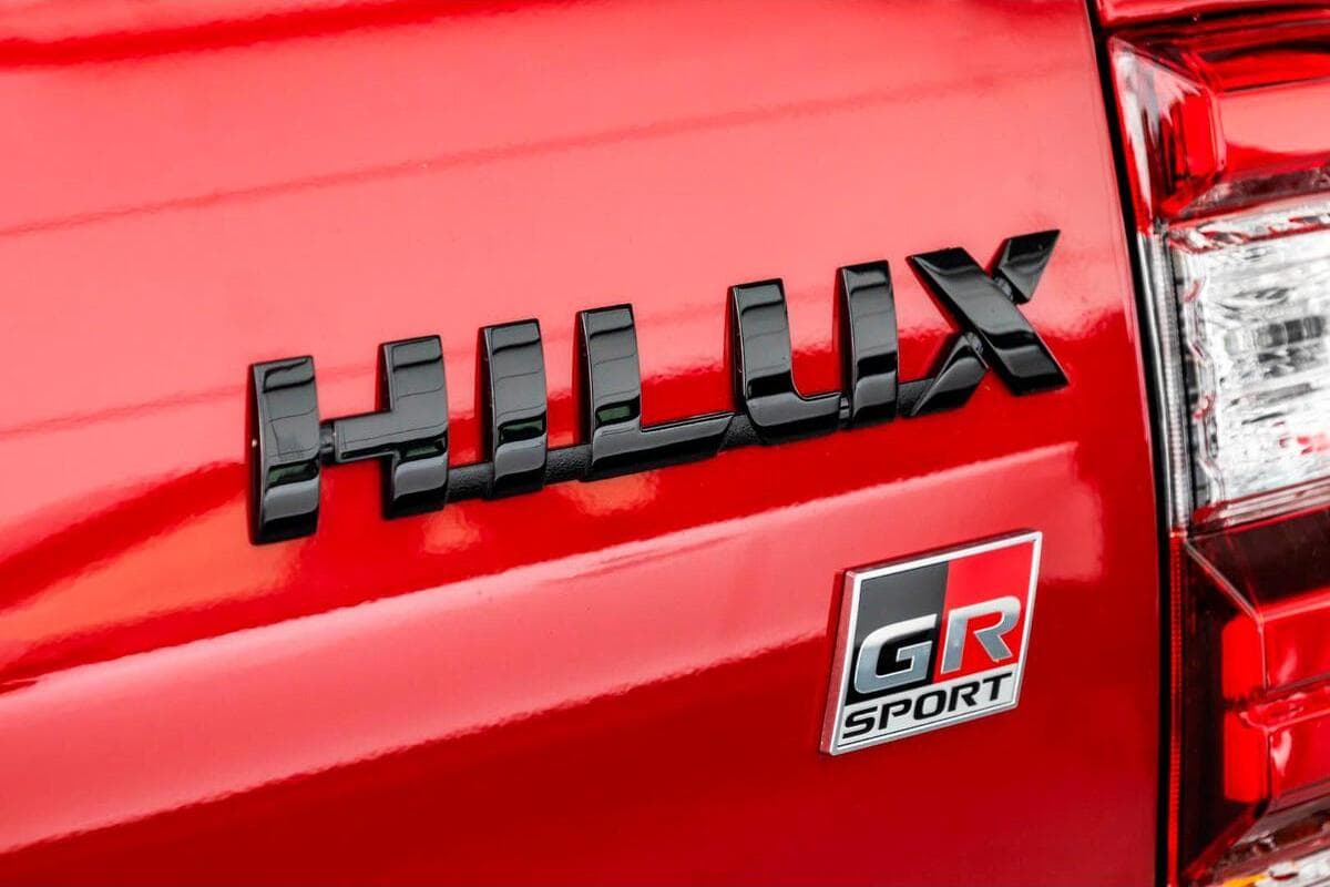 2024 Toyota Hilux GR Sport Auto 4x4 Double Cab image 14