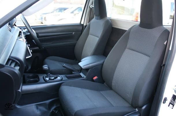 2022 Toyota Hilux Workmate image 16