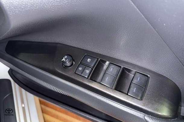 2021 Toyota Camry Ascent image 15