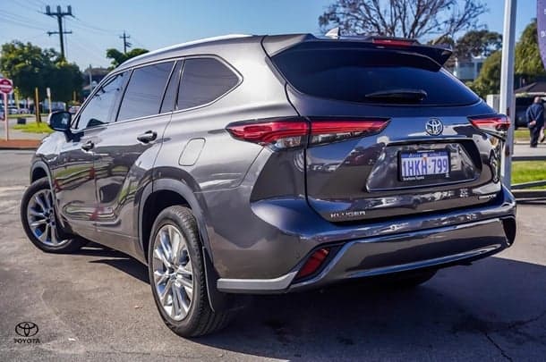 2021 Toyota Kluger Grande image 2