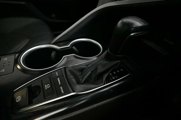 2018 Toyota Camry SL image 13