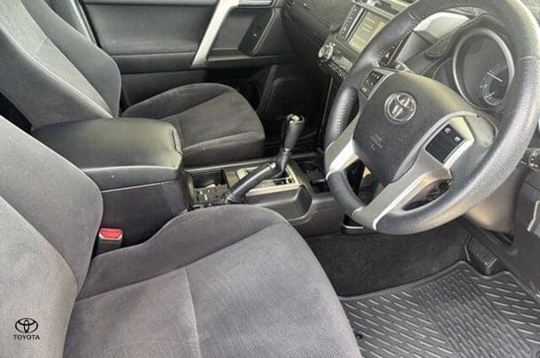 2016 Toyota Prado GXL image 9