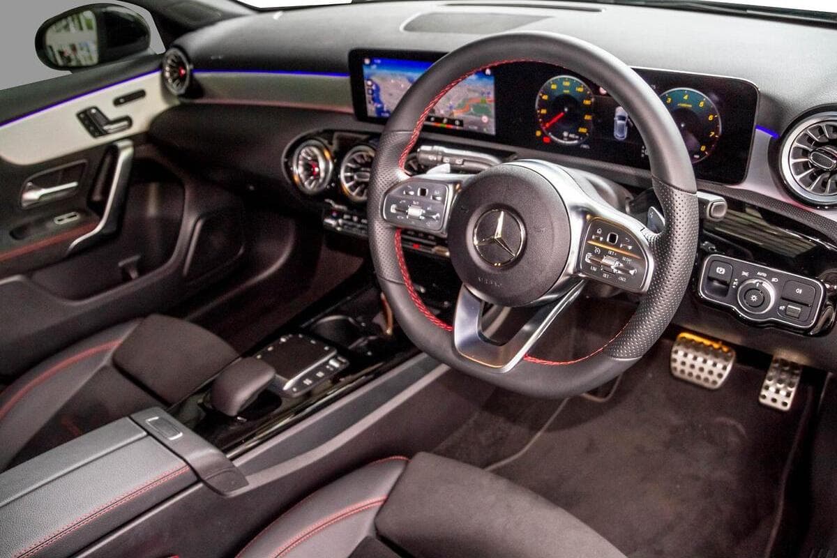 2024 Mercedes-Benz A-Class A250 Auto 4MATIC image 6