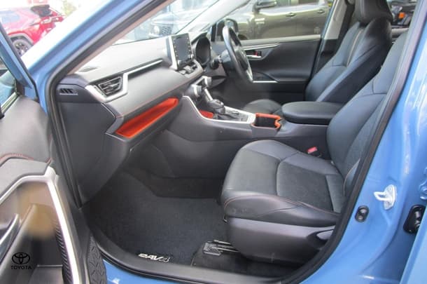 2021 Toyota Rav4 Hybrid Edge AWD image 9