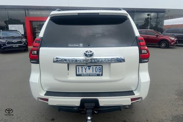 2021 Toyota Prado GXL image 6