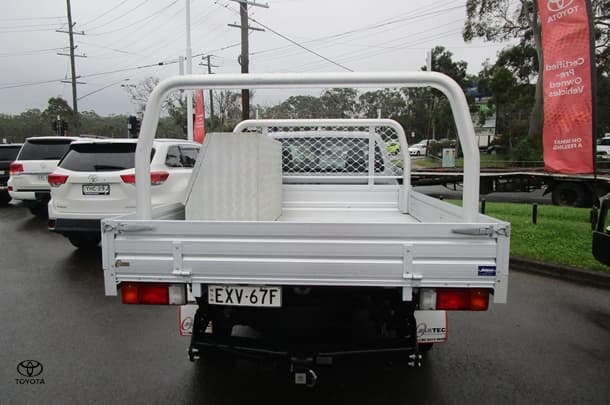 2022 Toyota Hilux Workmate image 6