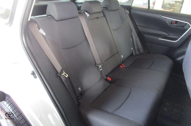 2019 Toyota RAV4 GX-2WD image 11