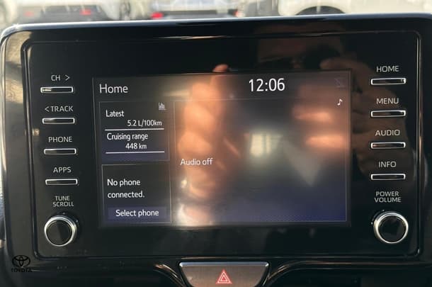2022 Toyota Yaris Ascent Sport image 19