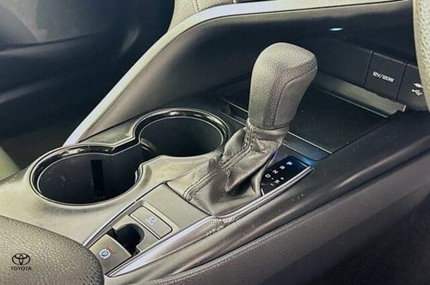 2019 Toyota Camry Ascent image 14