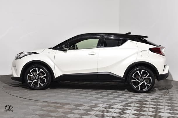 2019 Toyota C-HR Koba AWD image 11