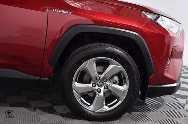 2021 Toyota RAV4 GXL image 23