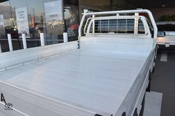 2024 Toyota Hilux Workmate image 18