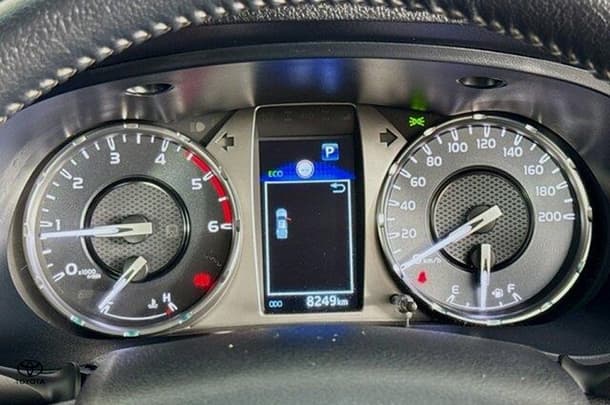 2023 Toyota Hilux SR5 image 20